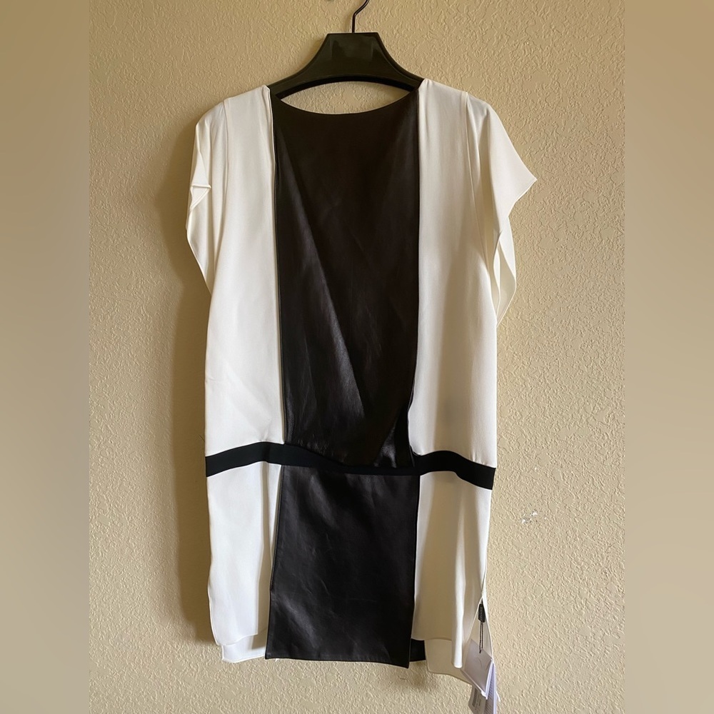 Vionnet Paris Made in Italy Size 42 with real lamb leather and viscose